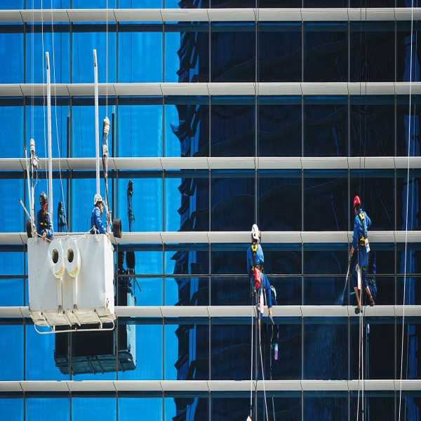 ทีมงานทำความสะอาดปลอดภัย